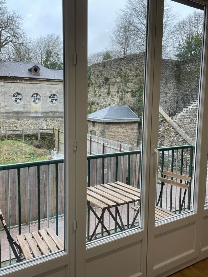 Au Balcon De La Basilique Lägenhet Boulogne-sur-Mer Exteriör bild